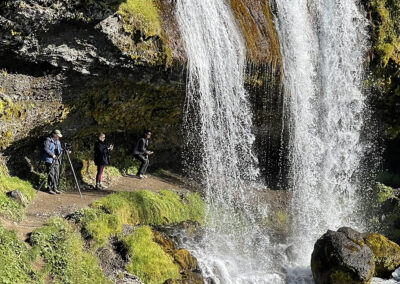 Selvallafoss waterfall with photographers