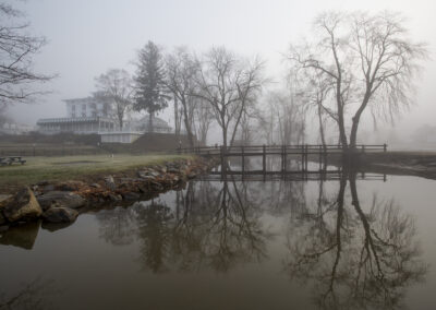 The Gelston House in a foggy early morning riverside scene